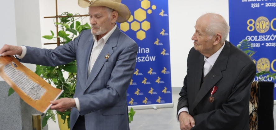 Uroczystość nadania odznaczenia ks. Kosińskiemu